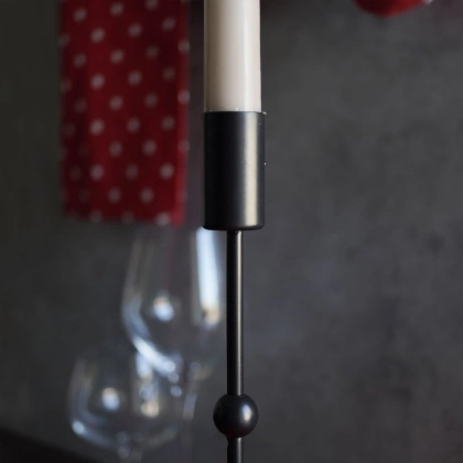 Świecznik na długą świeczkę metalowy czarny 30 cm