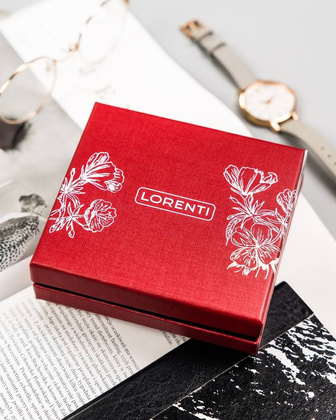 Mały, skórzany portfel damski ze wzorem motyli