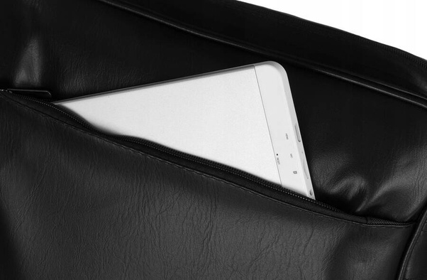 Mlodziezowa pojemna torba na szerokim pasku