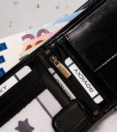 Skorzany portfel meski z czerwonym paskiem