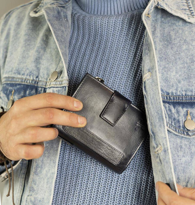 Skórzany portfel w stylu retro Rovicky Granatowy