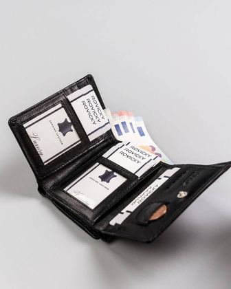 Skórzany portfel z zewnętrzną portmonetką