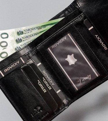 Portfel damski ze skory naturalnej z portmonetka na bigiel RFID