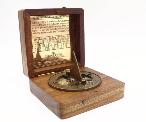 Kompas z zegarem słonecznym Gilbert CGSD w obudowie drewnianej