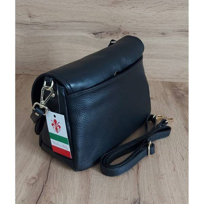 Piękna listonoszka dużo schowków ,skórzana Włoska raportówka A5 Czarna VP954N