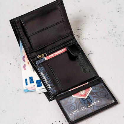 Mały, skórzany portfel męski z systemem rfid