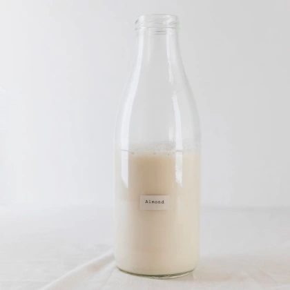 Butelka szklana na mleko do mleka lemoniady soku z zakrętką 1 l