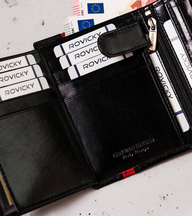 Pionowy portfel meski z zasuwanym schowkiem