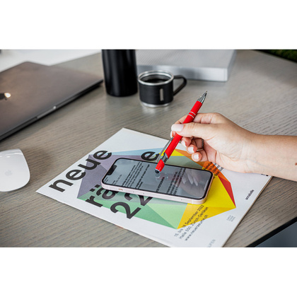 NEIL. Pióro kulkowe z korpusem z aluminium pochodzącego z recyklingu (100% rAL) i końcówką dotykową