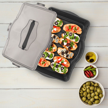 Pojemnik kuchenny do przenoszenia przechowywania żywności / taca z pokrywką