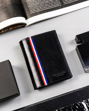 Duży, skórzany portfel męski bez zapięcia