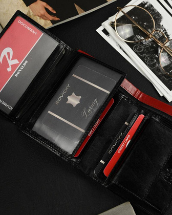 Skórzany portfel z antykradzieżowym zabezpieczeniem