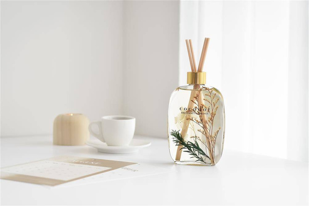 Dyfuzor zapachowy z patyczkami Herbarium 220 ml April Breeze PDI30397