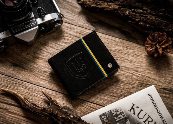 Skórzany portfel męski w orientacji poziomej z systemem rfid