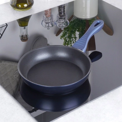 Patelnia diamentowa do smażenia duszenia 20 cm