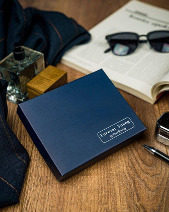 Czarny portfel męski skórzany z przeszyciem