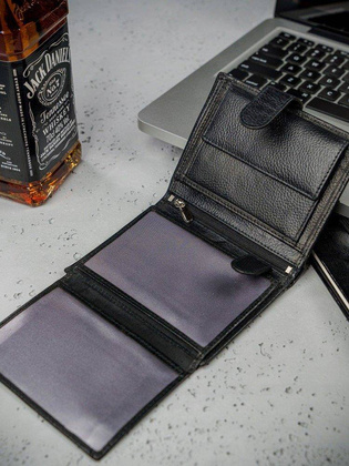 Męski duży portfel skórzany, pionowy z zapinką i ochroną rfid