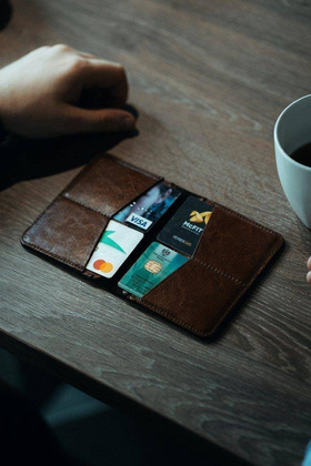 Cienki skórzany męski portfel SOLIER SW10 SLIM BRĄZ - min. zamówienie 20 / 50 / 100 szt.