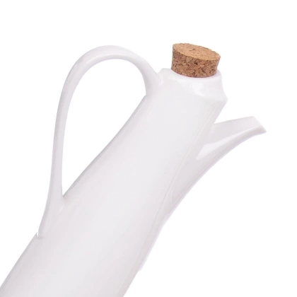 Solniczka, pieprzniczka, butelki na olej i ocet porcelanowe białe