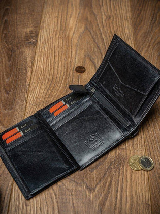 Pionowy, zgrabny portfel męski z dobrej jakości skóry naturalnej