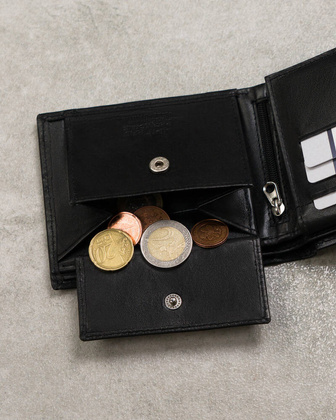 Skorzany portfel meski z zasuwanym schowkiem