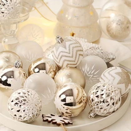 Komplet 16 sztuk bombek bożonarodzeniowych w opakowaniu średnica 6cm złote BSN55