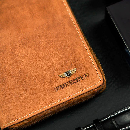 Elegancki skorzany portfel meski na suwak