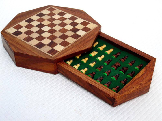 Szachy magnetyczne w ośmiokątnym pudełku drewnianym G236