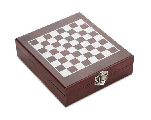 Zestaw do wina z szachami TREBB zawiera 4 elementy