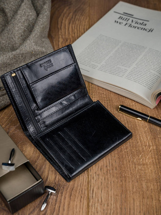 Klasyczny pojemny portfel meski ze skory naturalnej