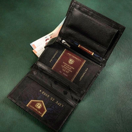 Elegancki, skórzany portfel męski