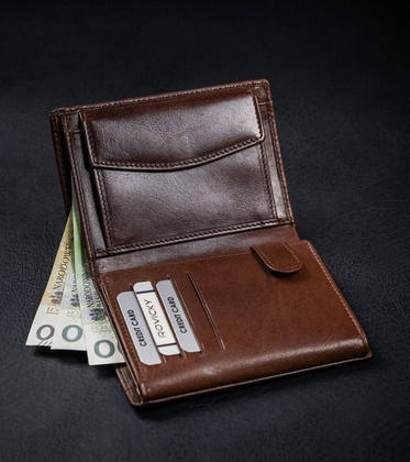 Skórzany portfel męski z ochroną rfid