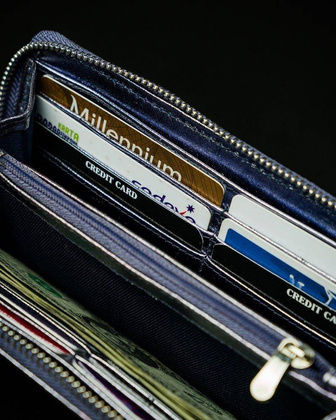 Przepiękny błyszczący portfel damski piórnik, marki Pierre Andreus®