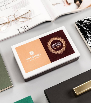 Pionowy portfel damski ze skóry naturalnej