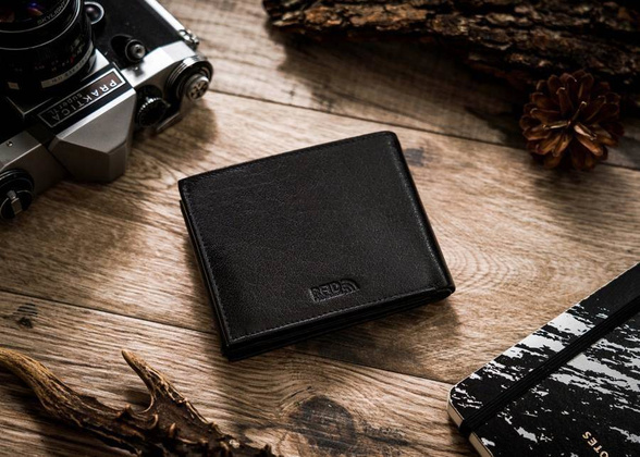 Portfel męski ze skóry naturalnej Peterson Czarny