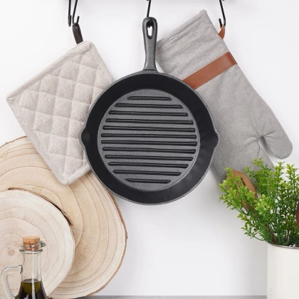Patelnia żeliwna grillowa okrągła do grillowania 24 cm