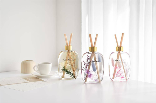 Dyfuzor zapachowy z patyczkami Herbarium 220 ml April Breeze PDI30397