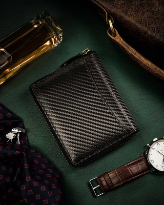 Kompaktowy portfel męski na suwak carbon
