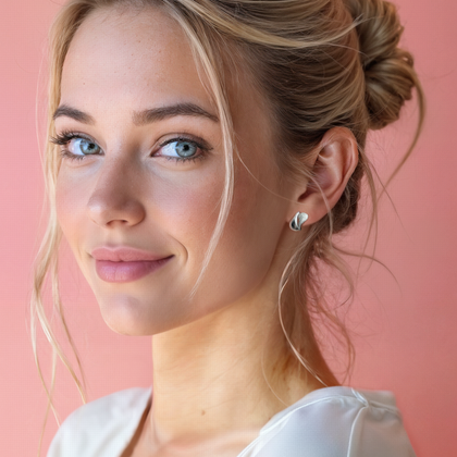 MINET Luksusowe kolczyki srebrne z białymi cyrkoniami