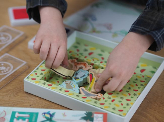 Dżungla Zestaw Kolorowych Pieczątek i Książeczka